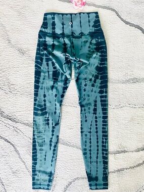 💕Lululemon High-Waist Green Tye-Dye Sports Leggings SZ 4 (M)